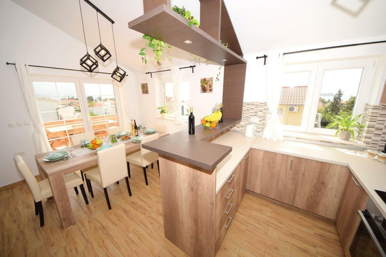 Luxury Penthouse With Jacuzzi In Orebić Екстериор снимка