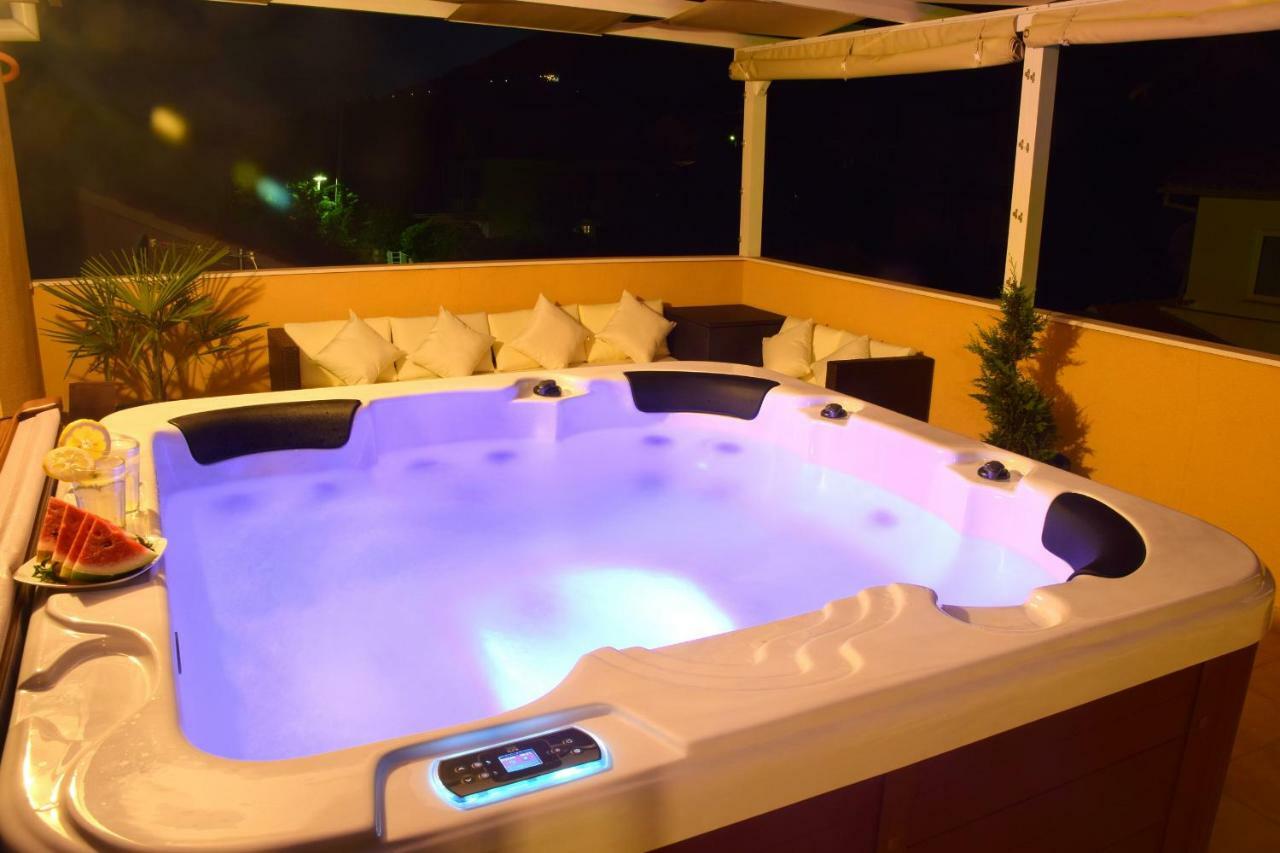 Luxury Penthouse With Jacuzzi In Orebić Екстериор снимка