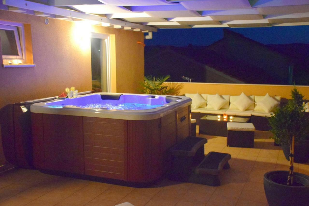 Luxury Penthouse With Jacuzzi In Orebić Екстериор снимка
