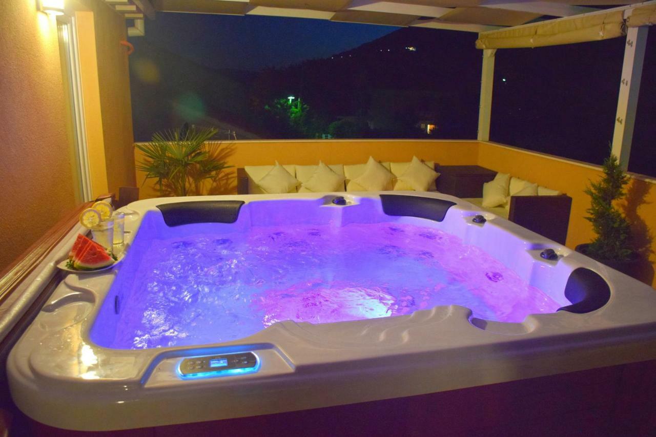 Luxury Penthouse With Jacuzzi In Orebić Екстериор снимка